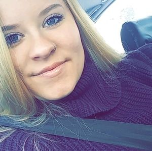 Meet your Posher, Allie